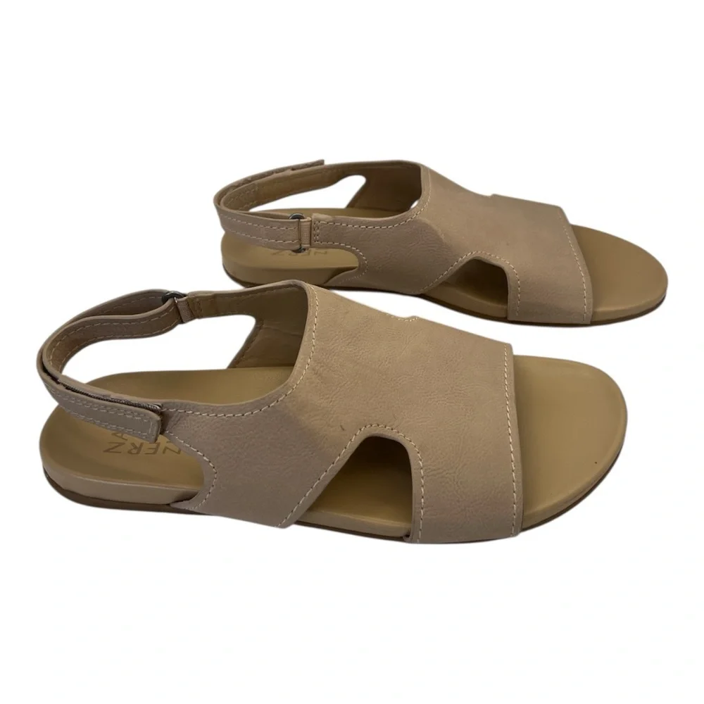 Naturalizer Women’s Nxtgen-Scout Tan Flat Sandals Hook & Loop, Size 7.5 Wide‎